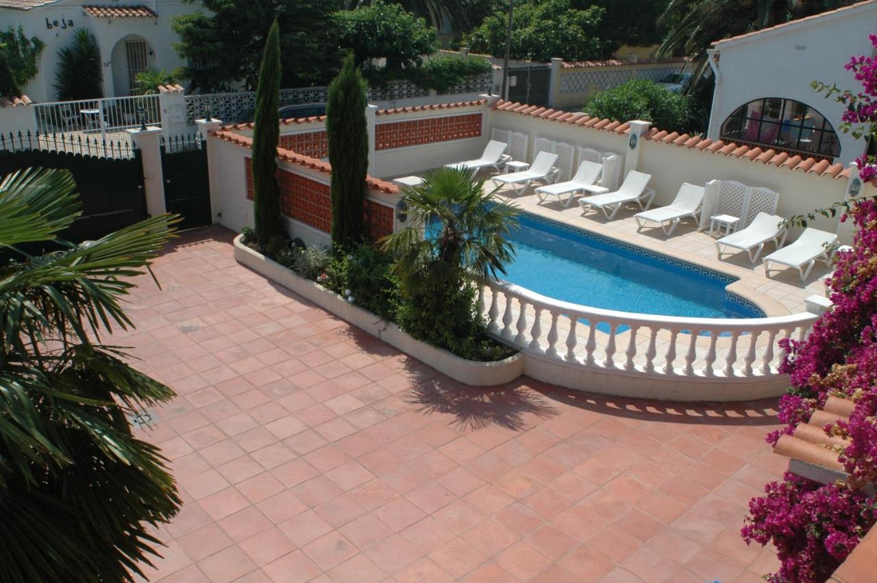 Villa Sol Емпуріабрава Екстер'єр фото