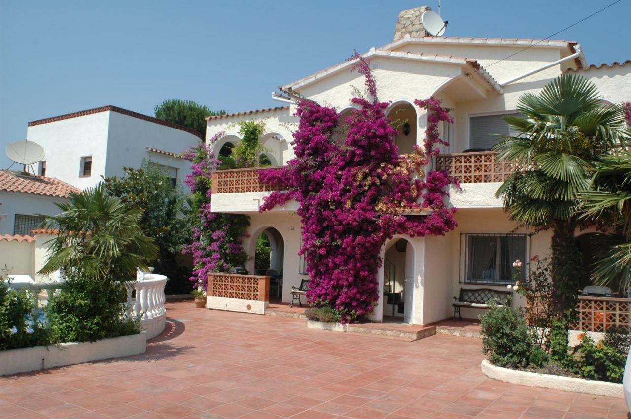 Villa Sol Емпуріабрава Екстер'єр фото