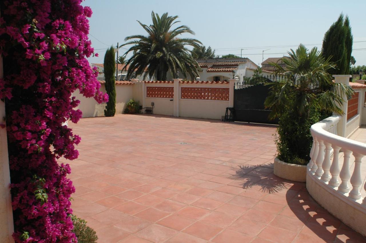 Villa Sol Емпуріабрава Екстер'єр фото